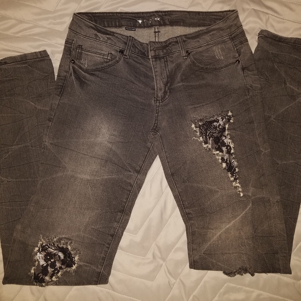 C.Pink jeans